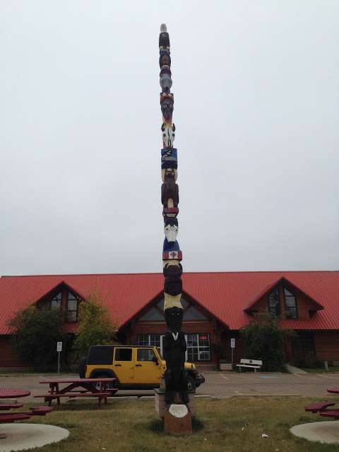 Mackenzie Crossroads Museum & Visitors Centre